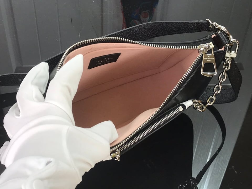 Louis Vuitton Marelle 25Cm Black M80689 view 9