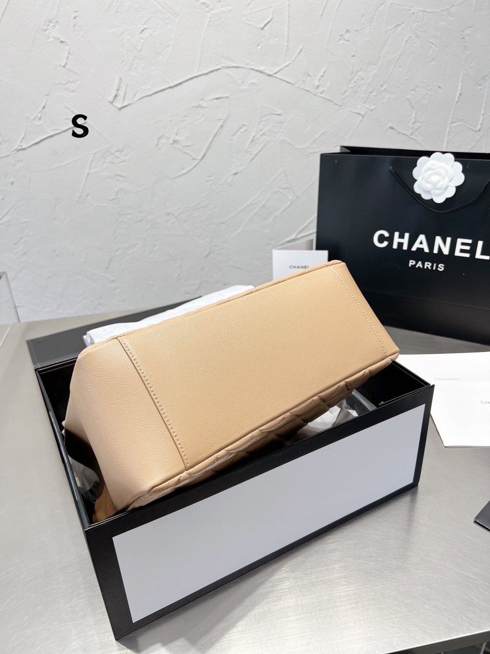 Chanel Grand Shopping Tote Bag Beige Caviar 33Cm/13in view 4