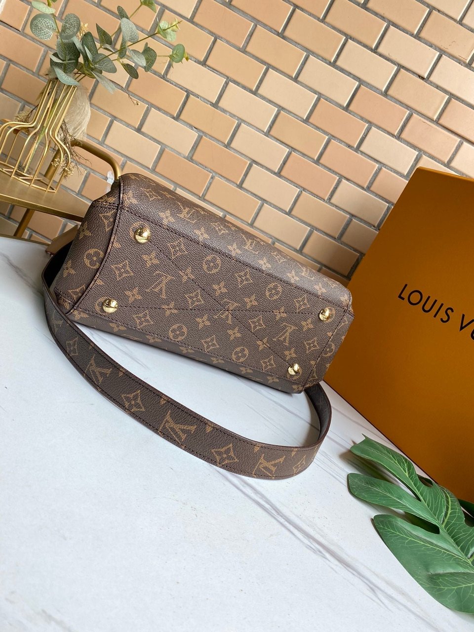 Louis Vuitton Montaigne BB 29Cm M41055 view 8