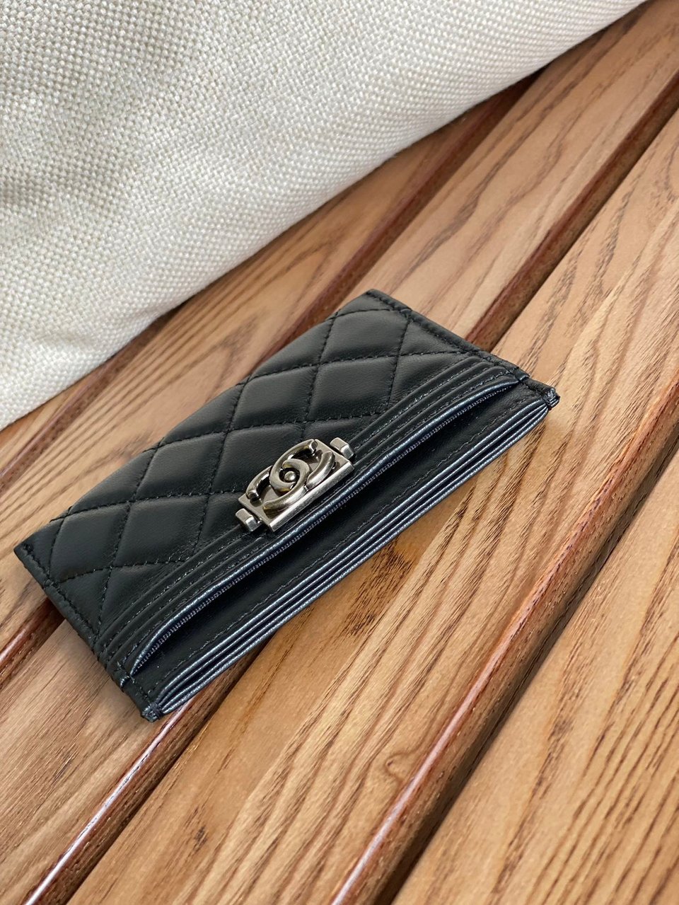 Chanel Boy 11Cm Card Holder Black Lambskin Silver Hardware view 4