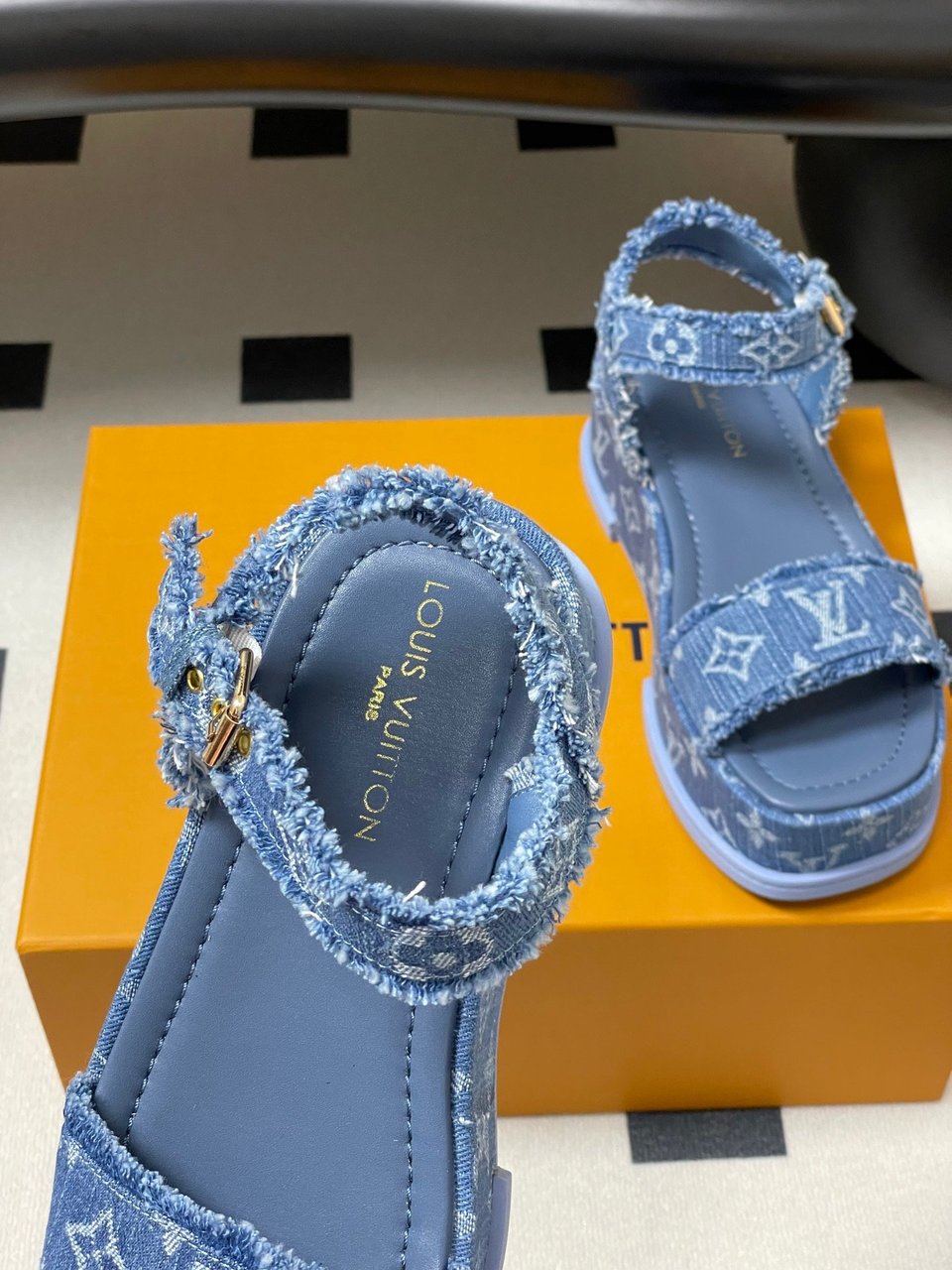 Louis Vuitton By The Pool Maya Flatform Sandal Blue view 4