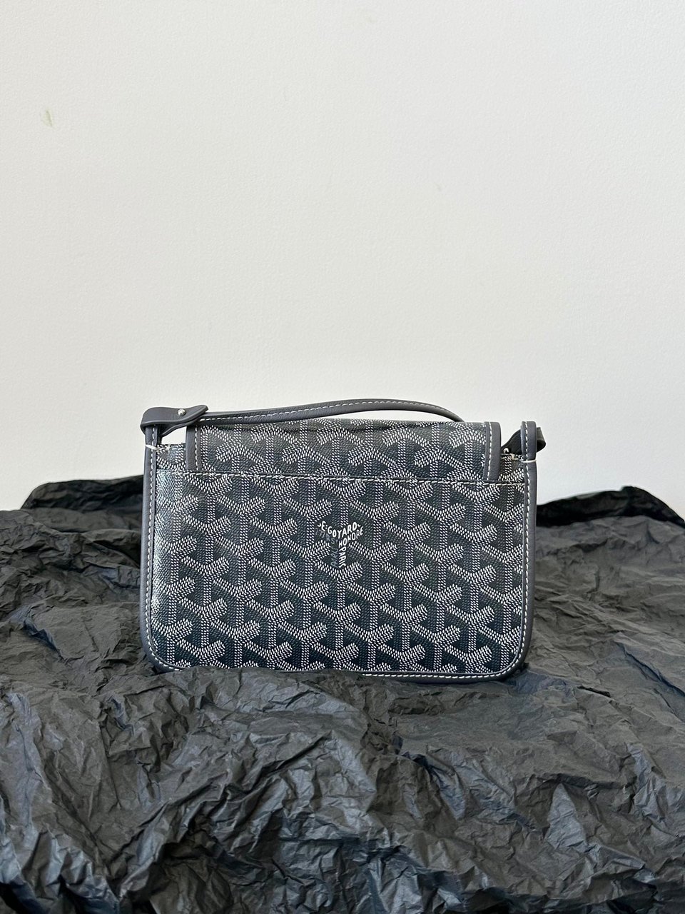 Goyard Plumet Pocket Wallet 20 Cm Grey Black Goyardine Canvas And Lambskin Trim view 9