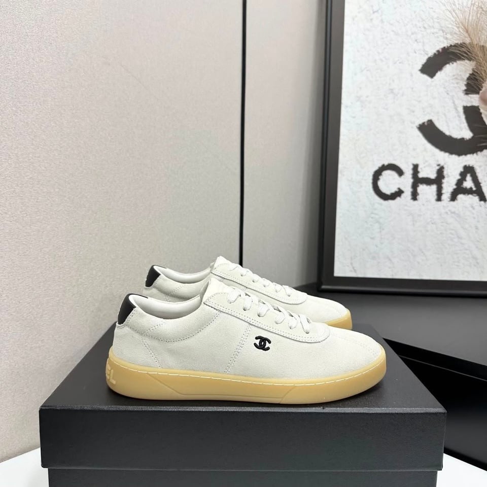 Chanel Sneakers Velvet Effect Leather &amp; Leather Black &amp; White G47271 view 3