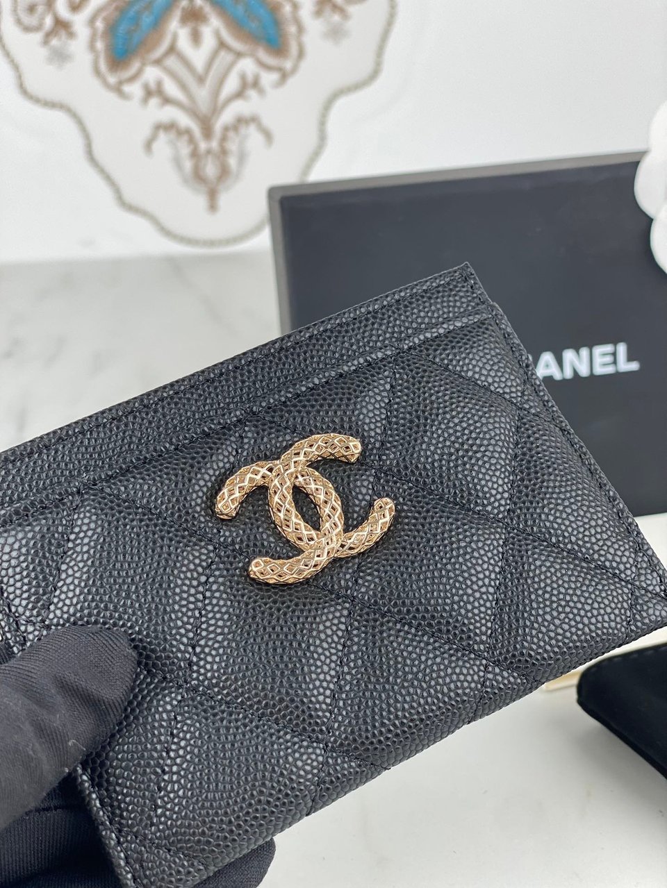 Chanel Card Holder 19.5 Black Grained Calfskin Gold Icon view 3