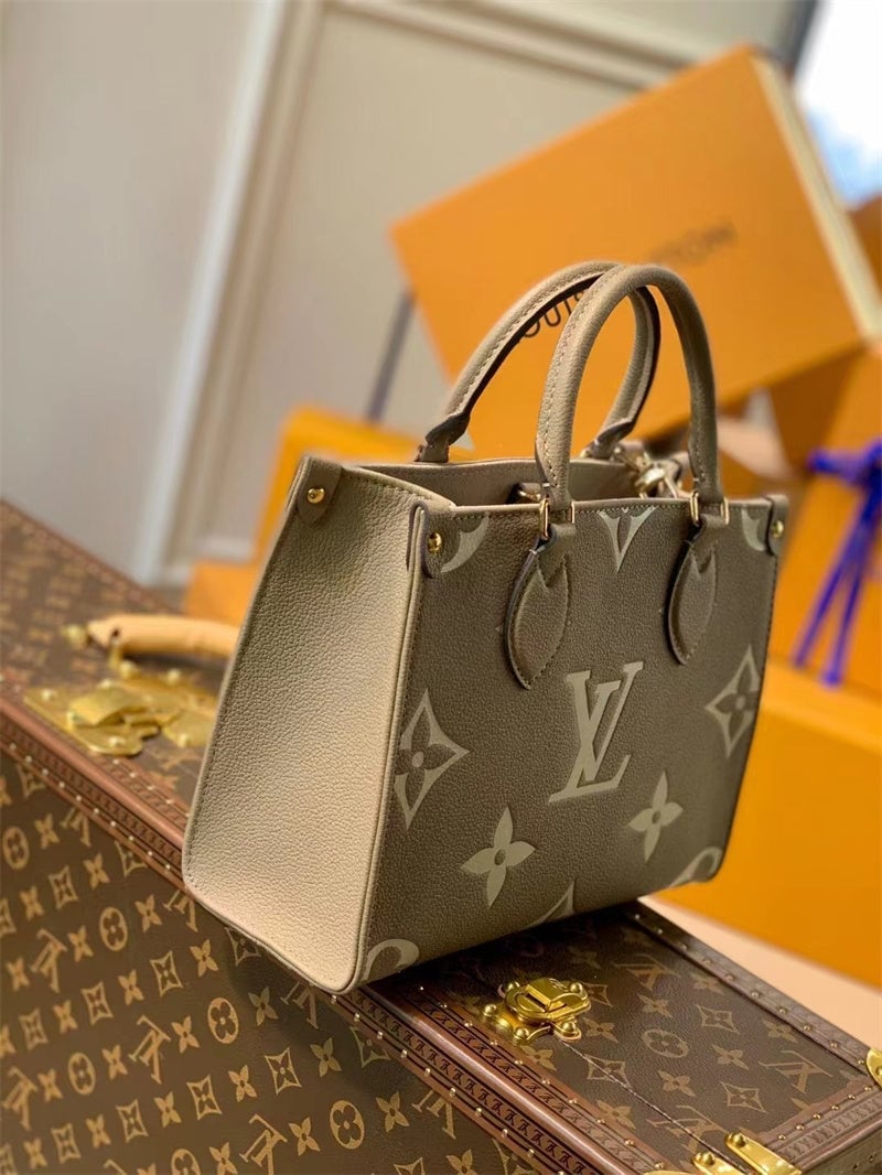Louis Vuitton LV OnTheGo East West M46653 Beige 25cm view 6