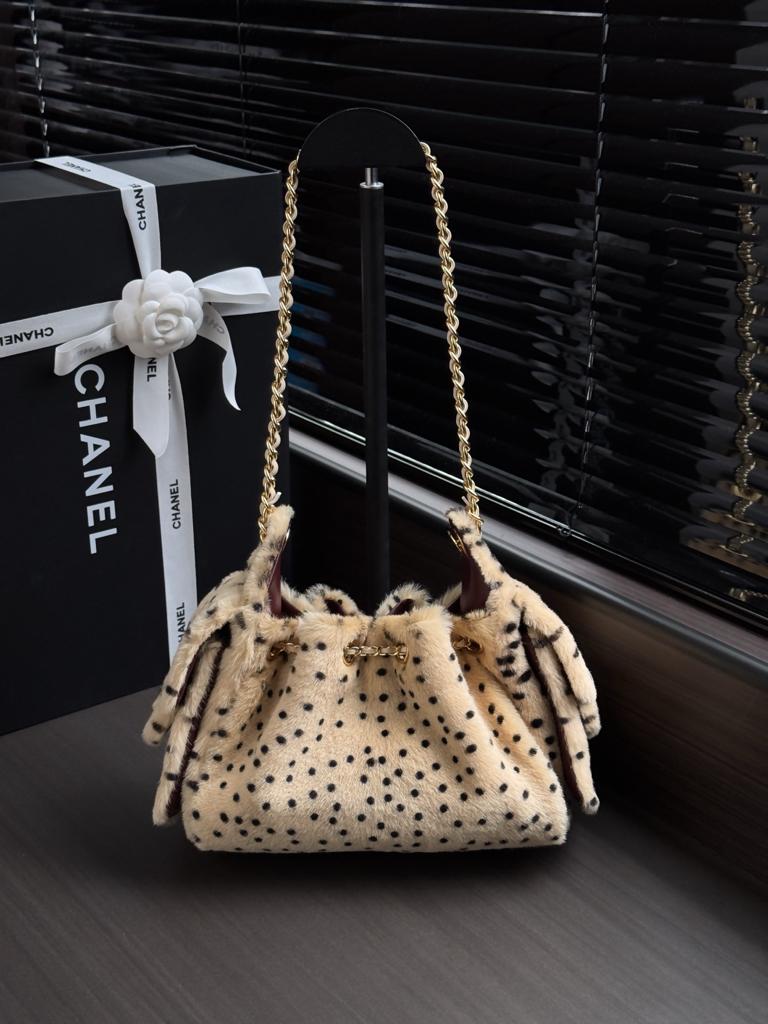 Chanel 25 Mini Métiers D’art Handbag Light Beige And Black 22cm/8.7in view 10