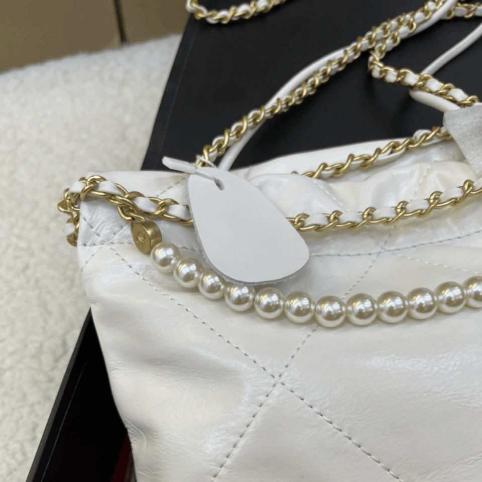 Chanel Pearl Chain White Mini Vintage Gold Bag 20cm/7.9in view 11