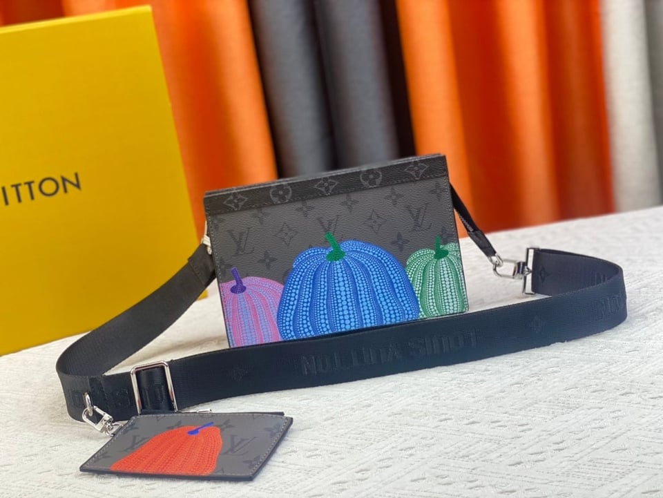 Louis Vuitton X Yayoi Kusama Gaston Multicolor Pumpkin Pattern 22Cm M81972 view 11