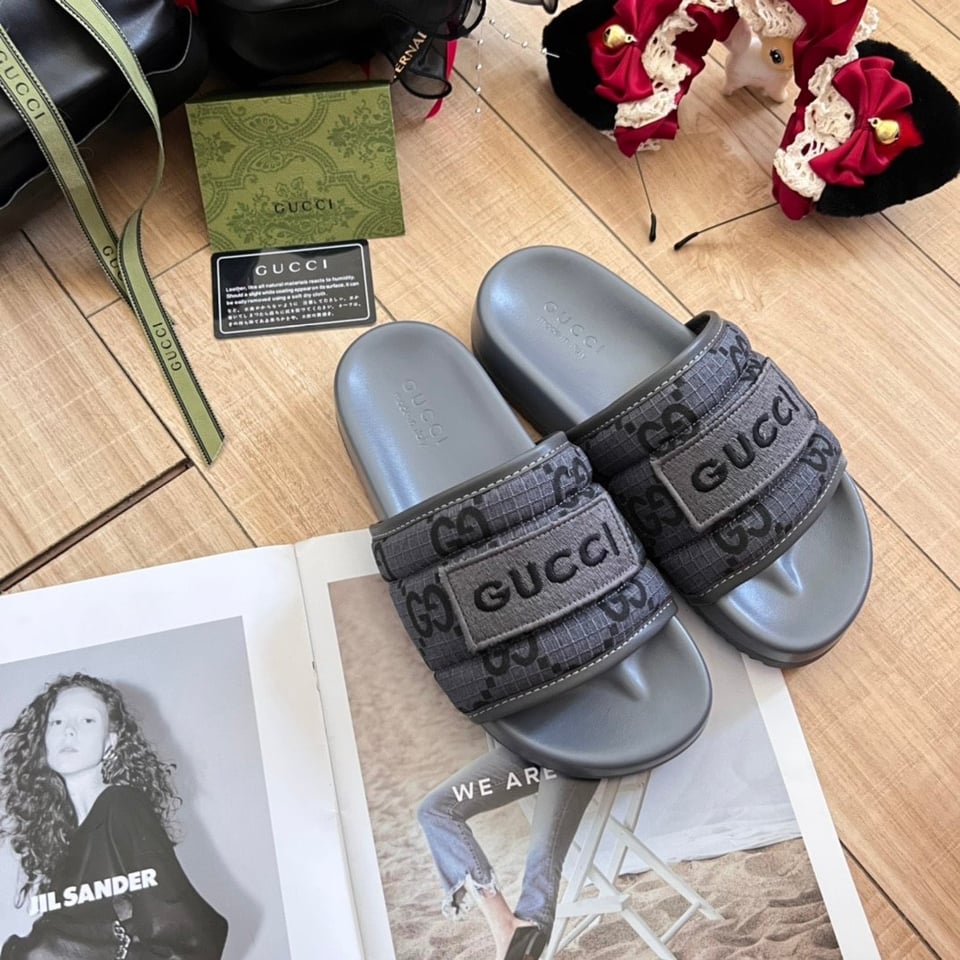 Gucci Gg Horizontal Strap Sandals With Tag In Grey view 3