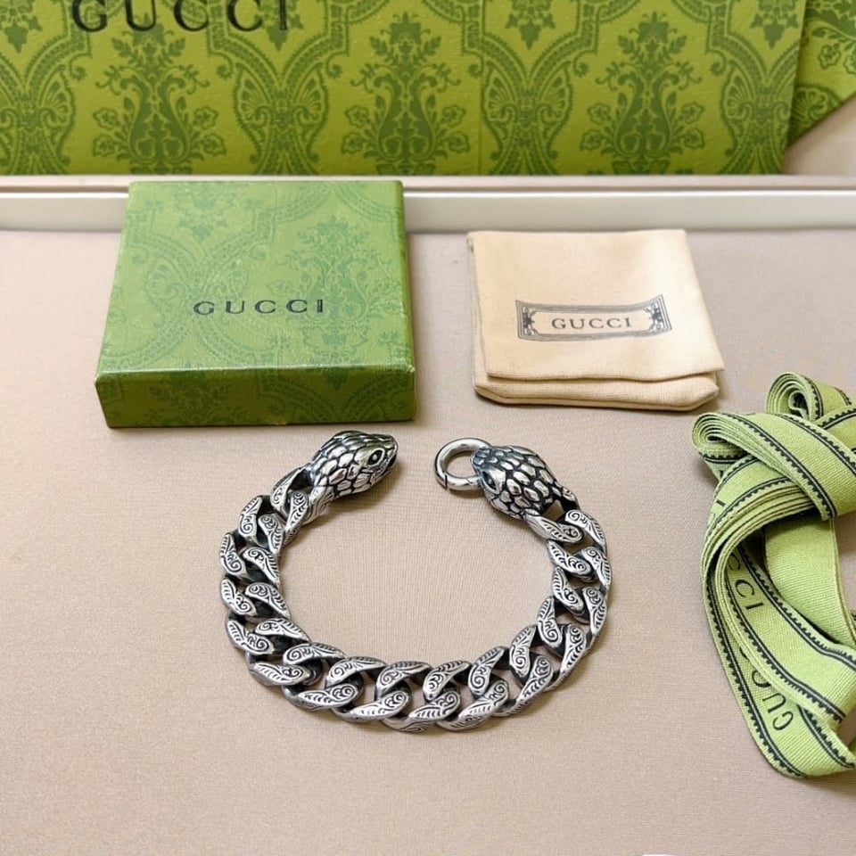 Gucci Snake Bracelet Silver view 2