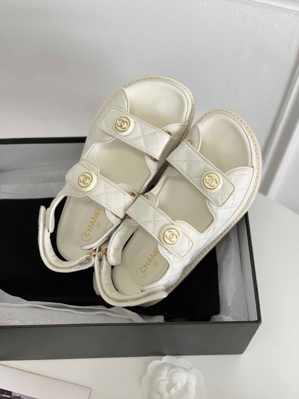 Chanel Cc Button Velcro White Sandals Grained Calfskin Leather view 10