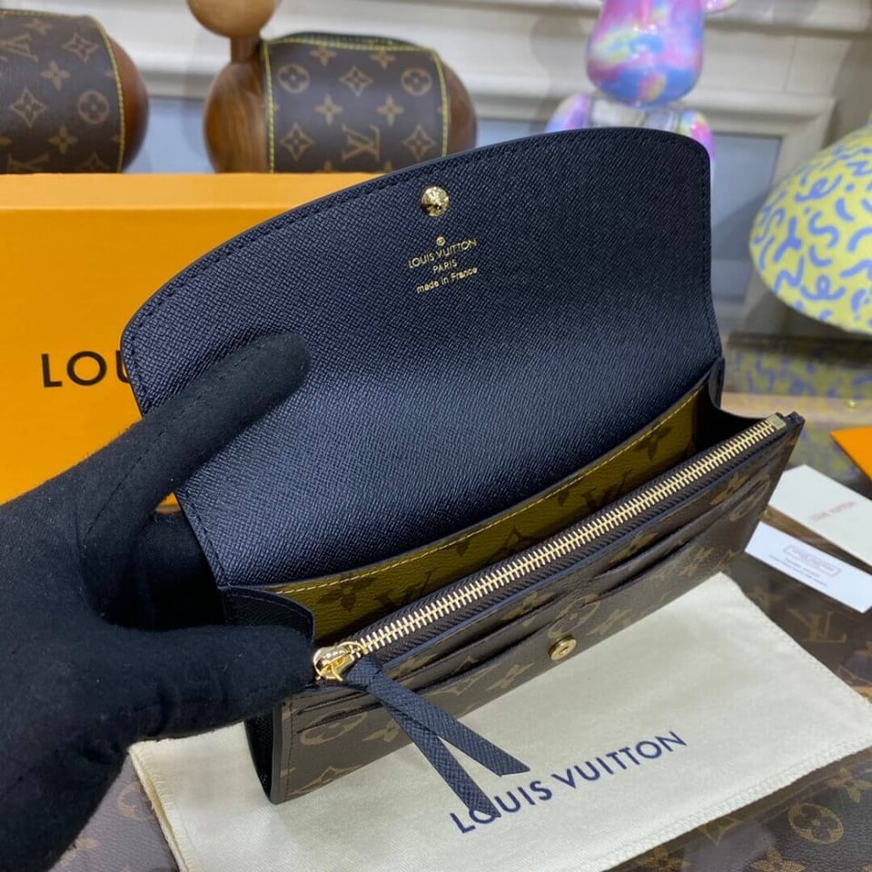 Louis Vuttion Emilie Wallet view 8