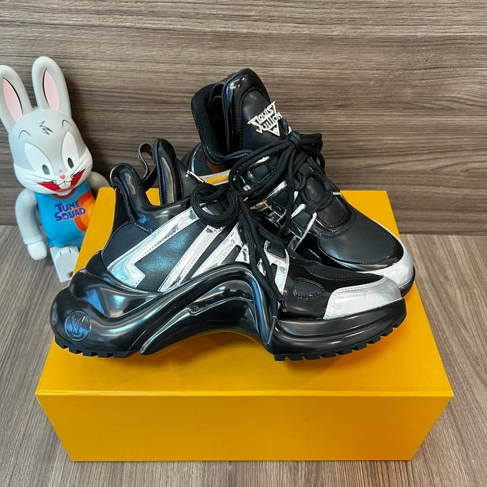 Louis Vuitton Archlight Sneaker Black And Silver view 4