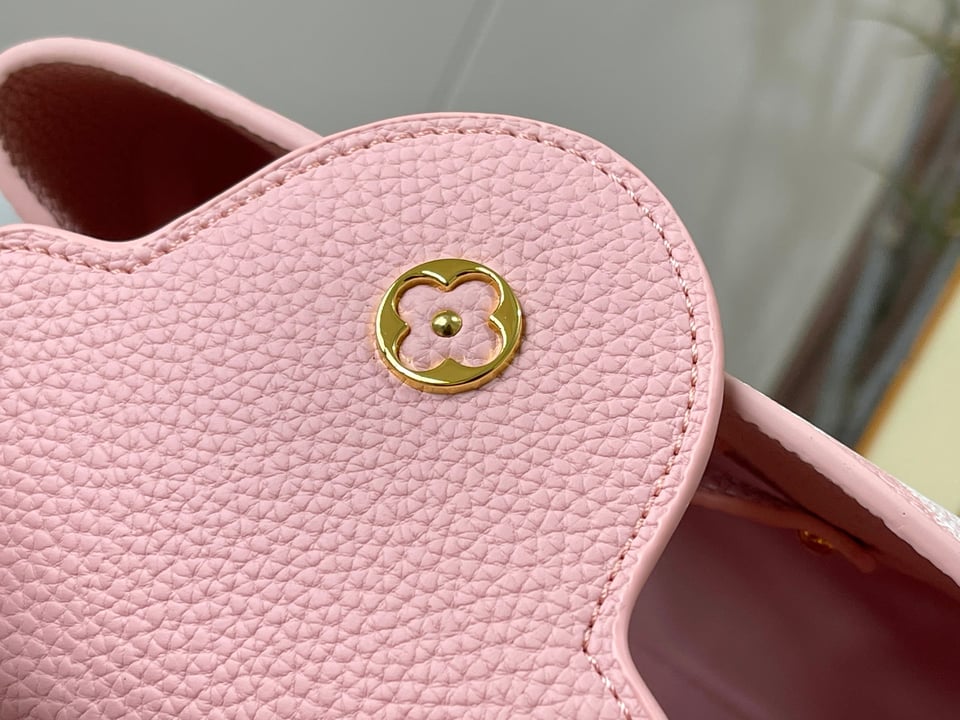 Louis Vuitton Capucines Bb Pink 27Cm M20717 view 5