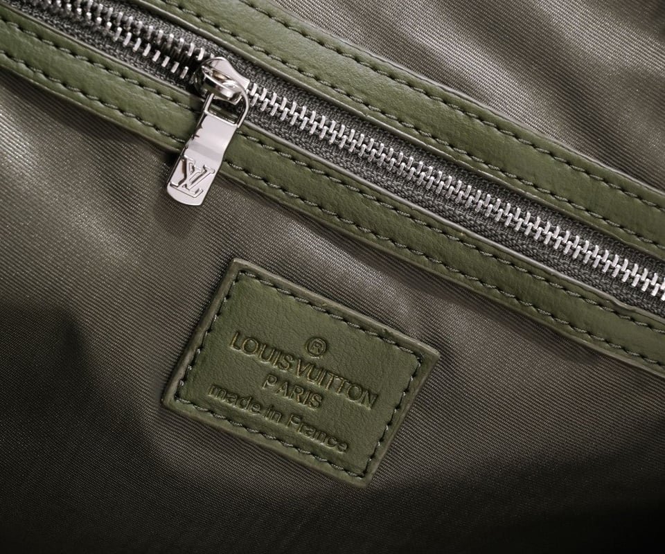 Louis Vuitton Keepall Bandouli Re 50 Khaki view 8