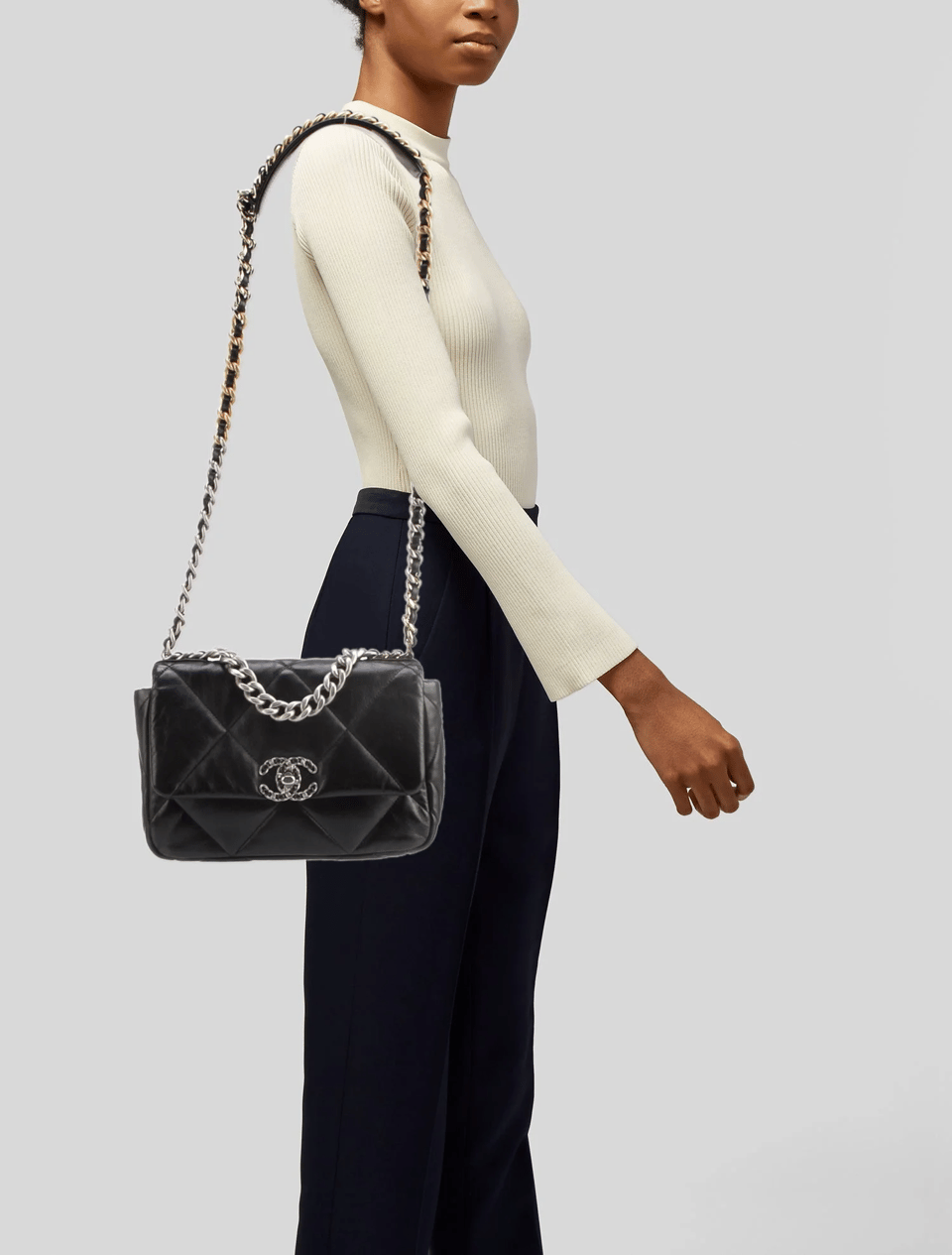 Chanel 19 Flap Bag Black 30cm view 4