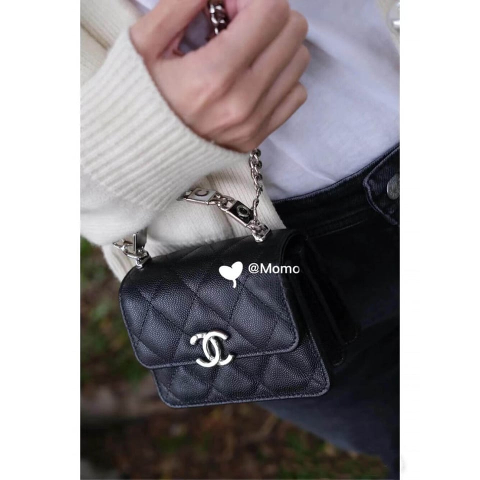 Chanel Enamel Handle Clutch with Chain in Grained Calfskin view 3