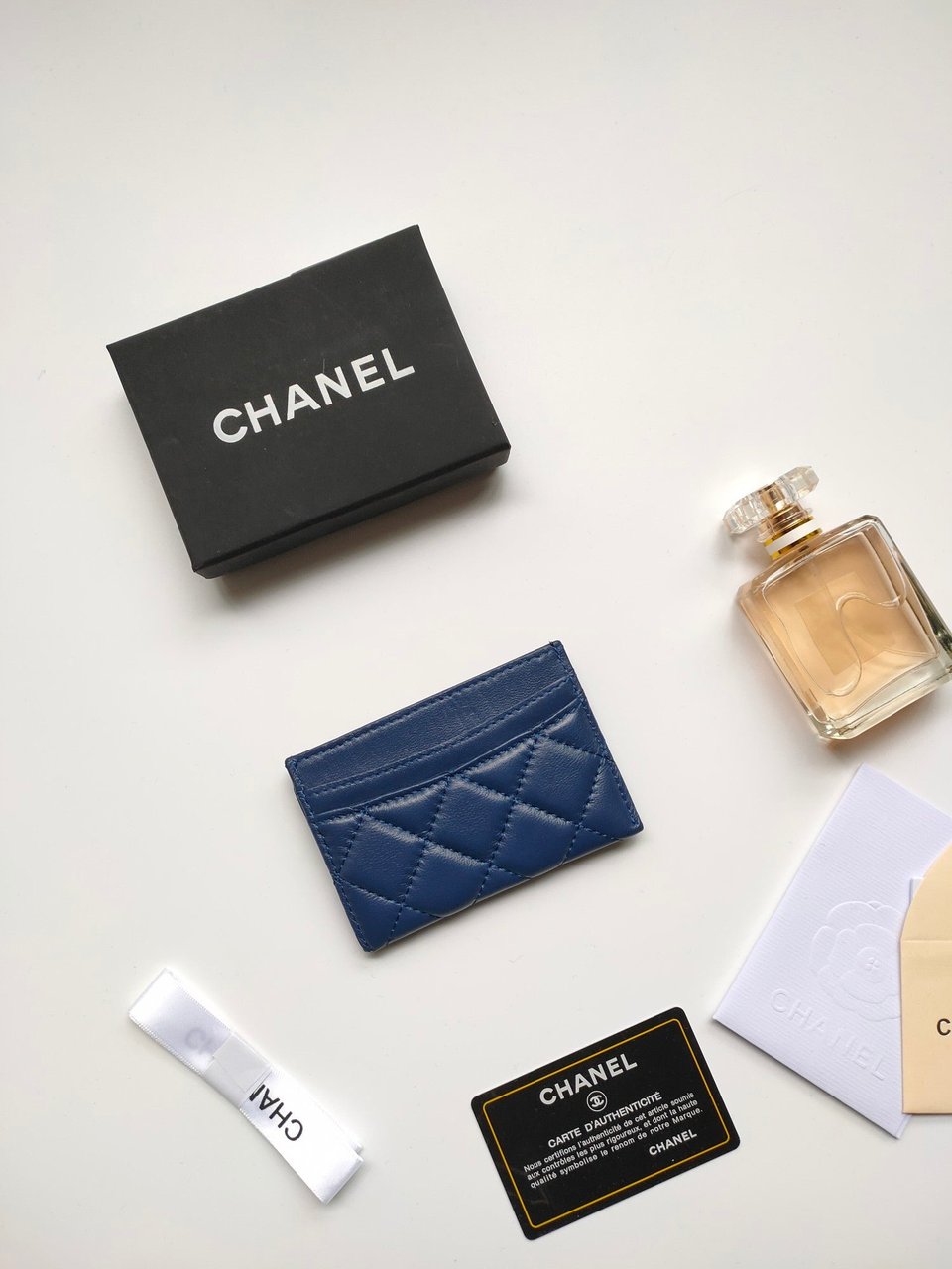 Chanel Card Holder 11.2 Navy Calfskin Gold Icon view 3