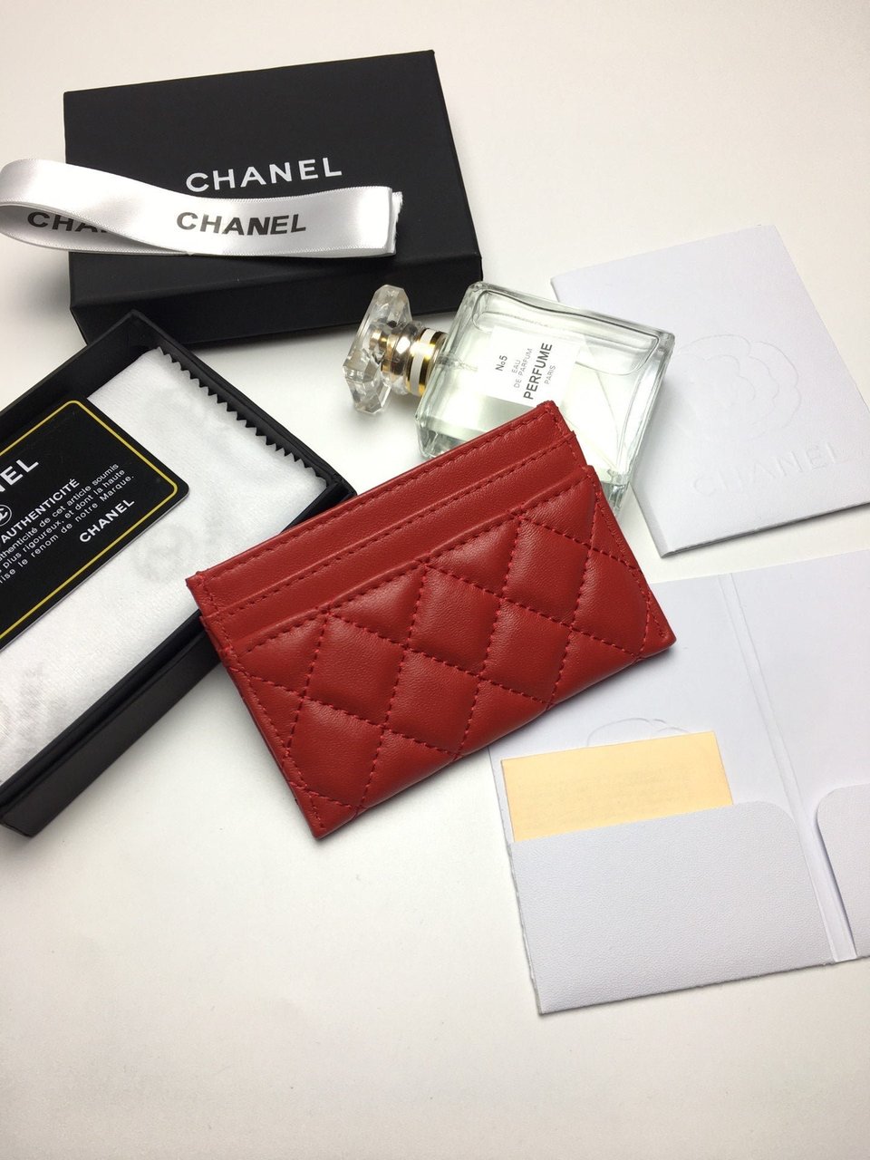 Chanel Boy Card Holder 11.2 Red Calfskin Gold Icon view 4