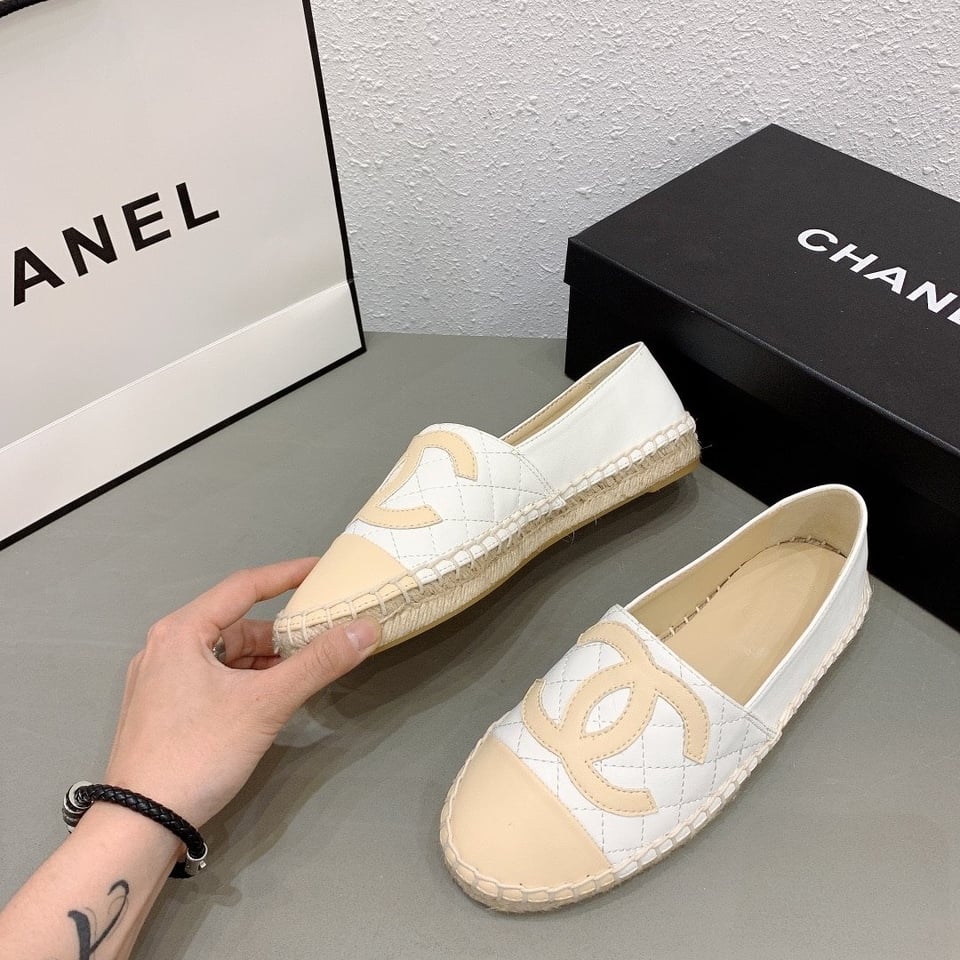 Chanel Cc Espadrilles Slip On White Beige view 7