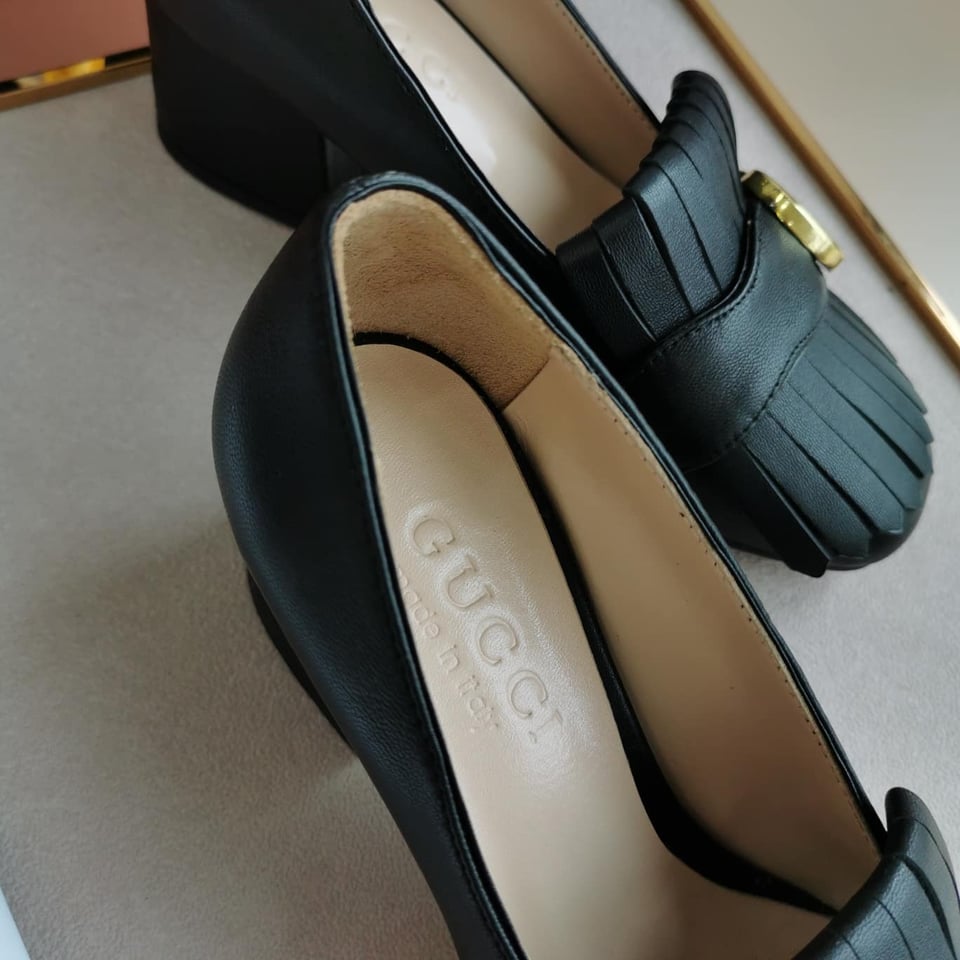 Gucci Wmns Black Leather Mid-Heel Pump 408208 C9D00 1000 view 4