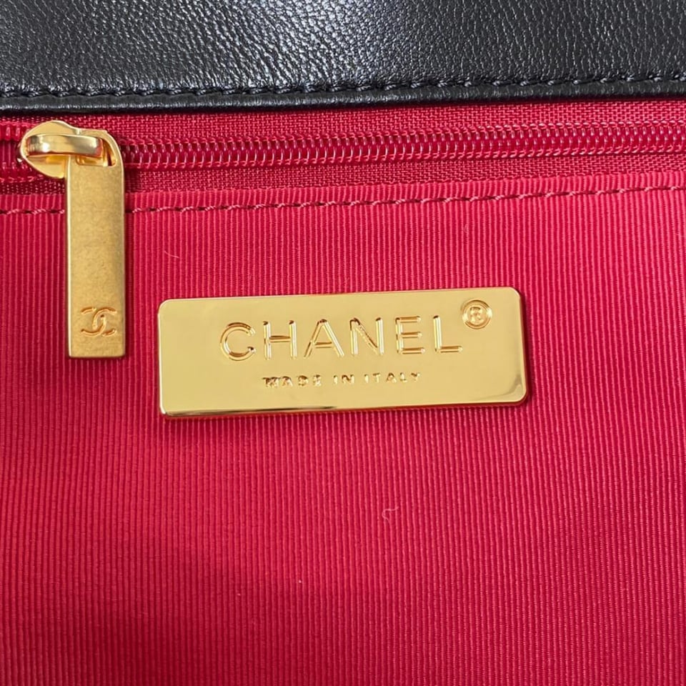 Chanel 19 Black Lambskin Quilted Shopping Bag 37cm view 12