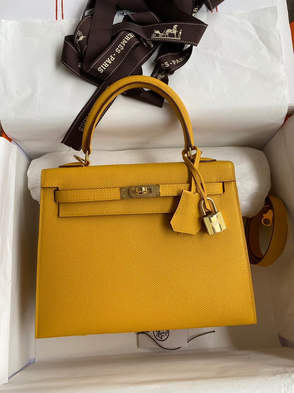Hermes Kelly 25 Bag In Mustard Yellow Epsom Leather For Women 25cm/10in view 2