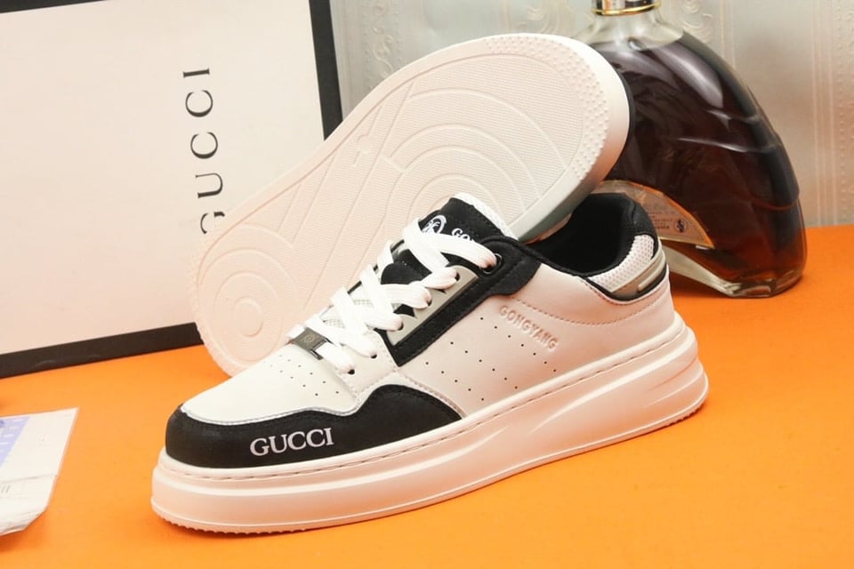 Gucci Gg Sneaker Leather In White And Black view 5