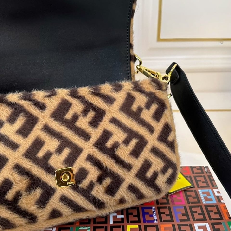 Fendi Baguette Sheepskin Bag Brown 26Cm view 6