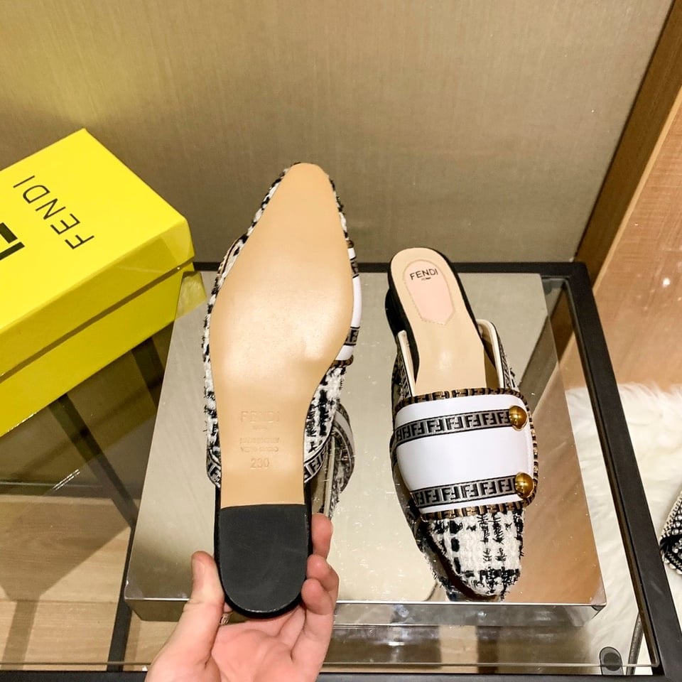 Fendi Ff Grey Strap Half Slippers White view 3