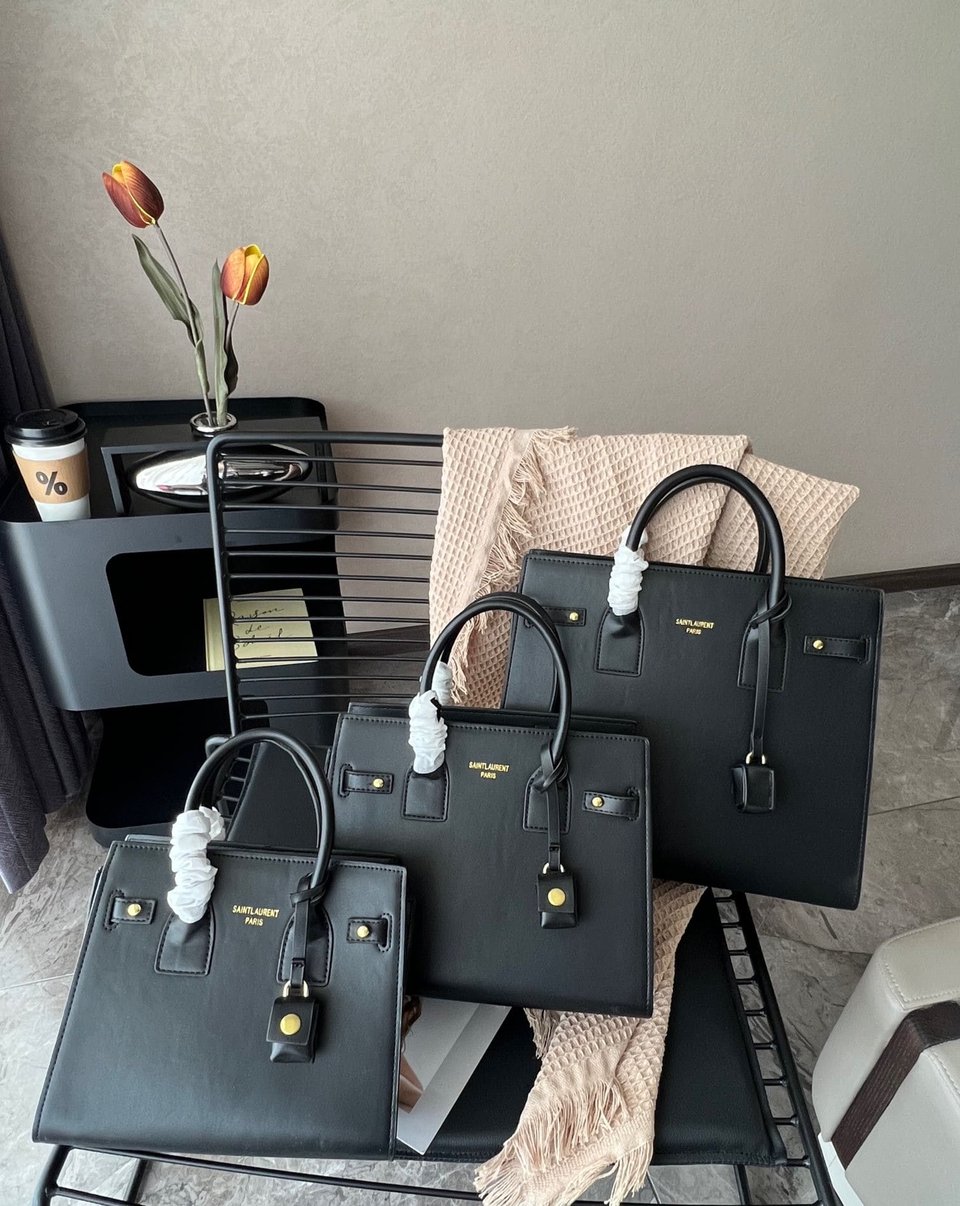 Saint Laurent Sac De Jour Supple Baby In Grained Leather 32Cm Black view 3