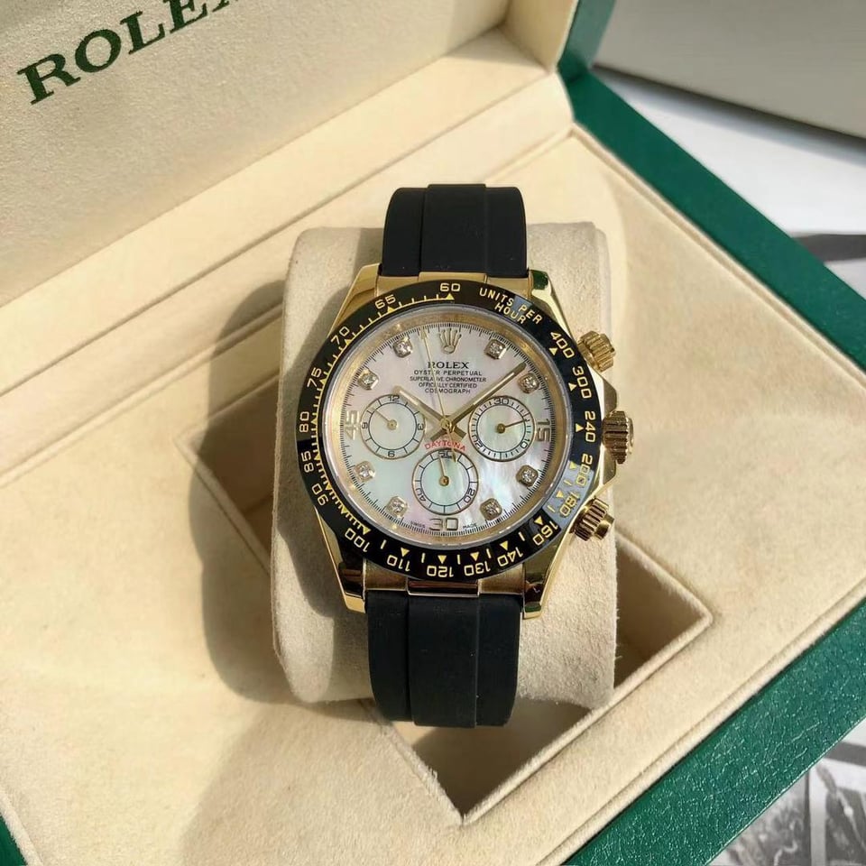 Rolex Cosmograph Daytona Yellow Gold 116518LN-0041 view 7