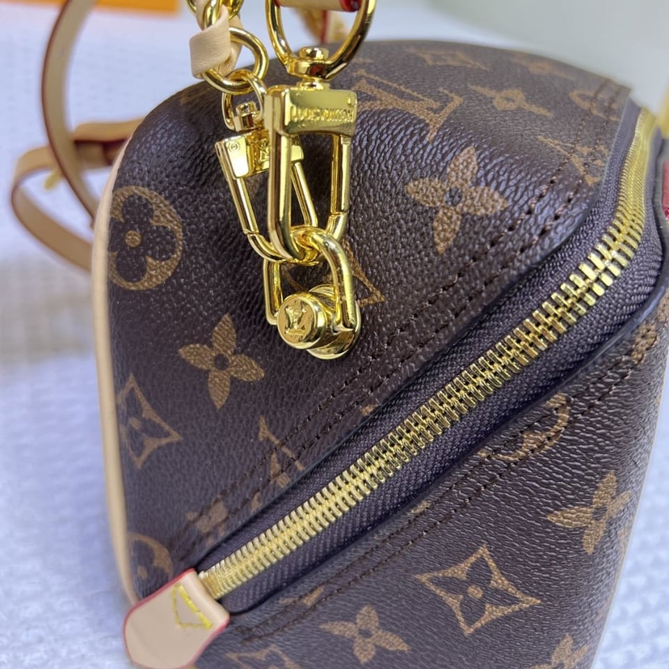 Louis Vuitton Just In Case Monogram Canvas Leather Brown 13Cm M47096 view 9