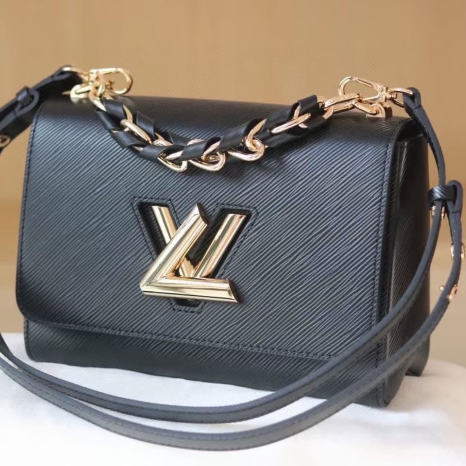 Louis Vuitton Twist Mm Cowhide Leather Handbag Black 23Cm view 4