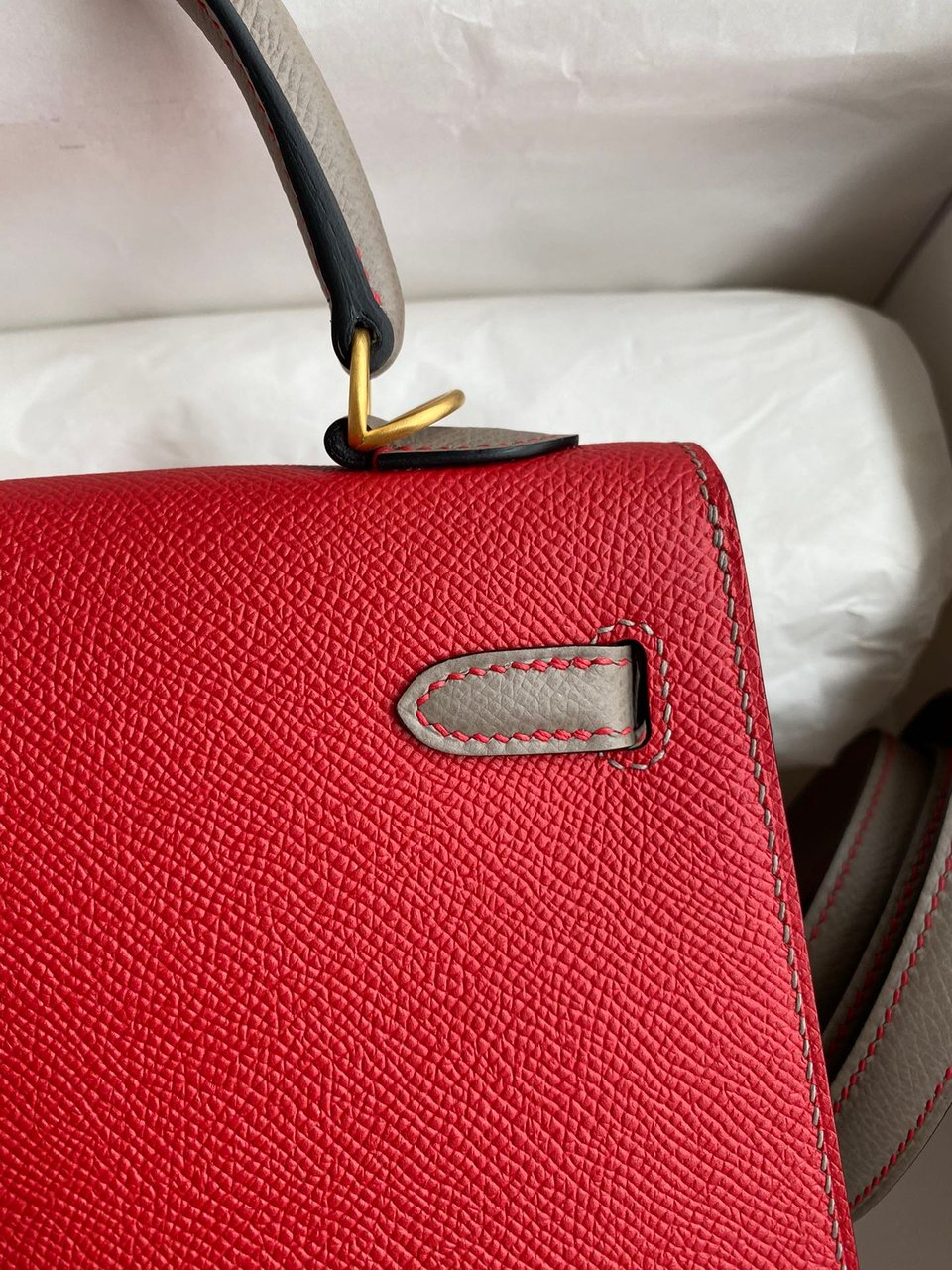 Hermes Kelly 25 Bag In Bright Red Epsom Leather For Women 25cm/10in view 7