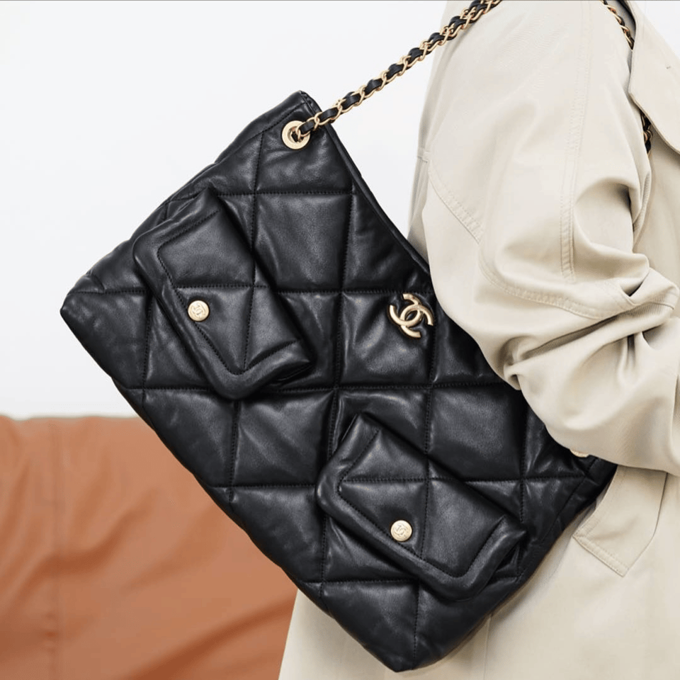 Chanel Hobo Shopping Bag Black – Gold Lambskin 38cm/15in view 11