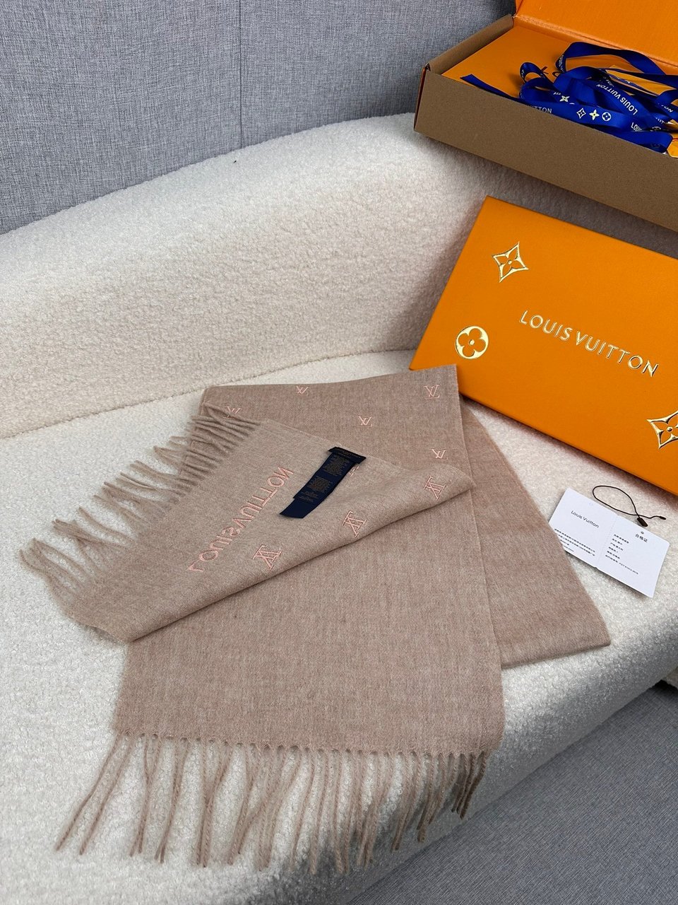 Louis Vuitton Monogram Cashmere Scarf Beige-Pink For Women 180cm view 3