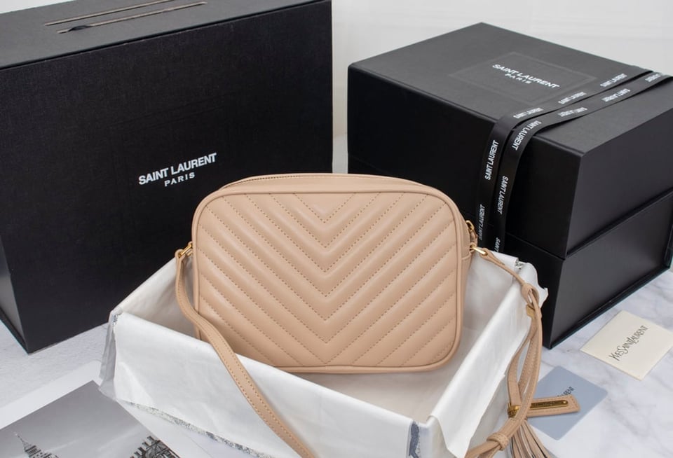 Saint Laurent Lou Camera Bag In Quilted Leather Beige Gold 23Cm view 3