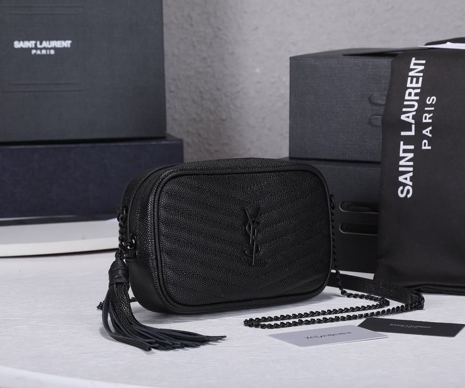 Saint Laurent Lou Camera Bag In Quilted Leather Black 18Cm view 11