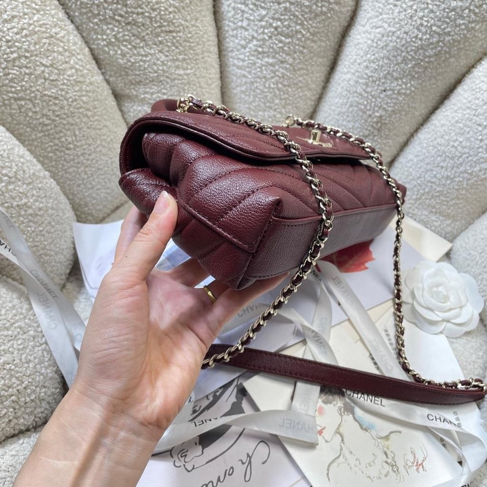 Chanel Maxi Flap Bag With Top Handle 31cm/12.2in Red AS6091 view 4