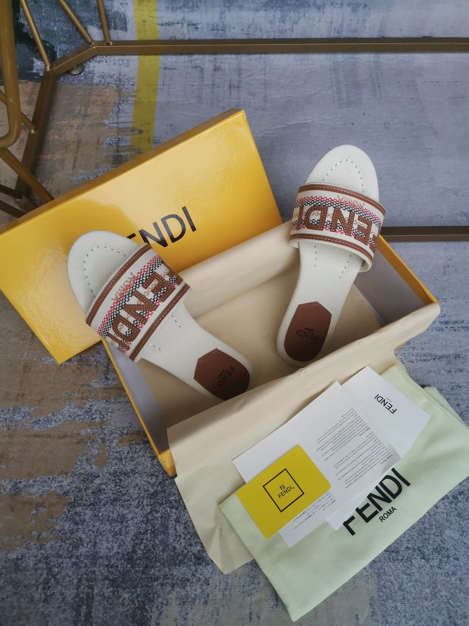 Fendi Signature Beige Canvas Slides 8R8092Ao0Xf1Lru view 7