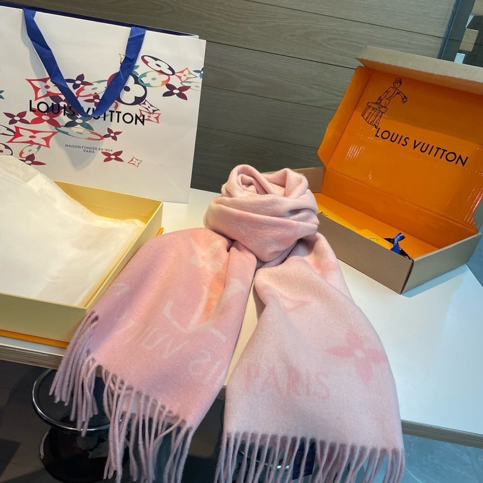 Louis Vuitton Monogram Giant Pink Scarf For Women 170cm view 2