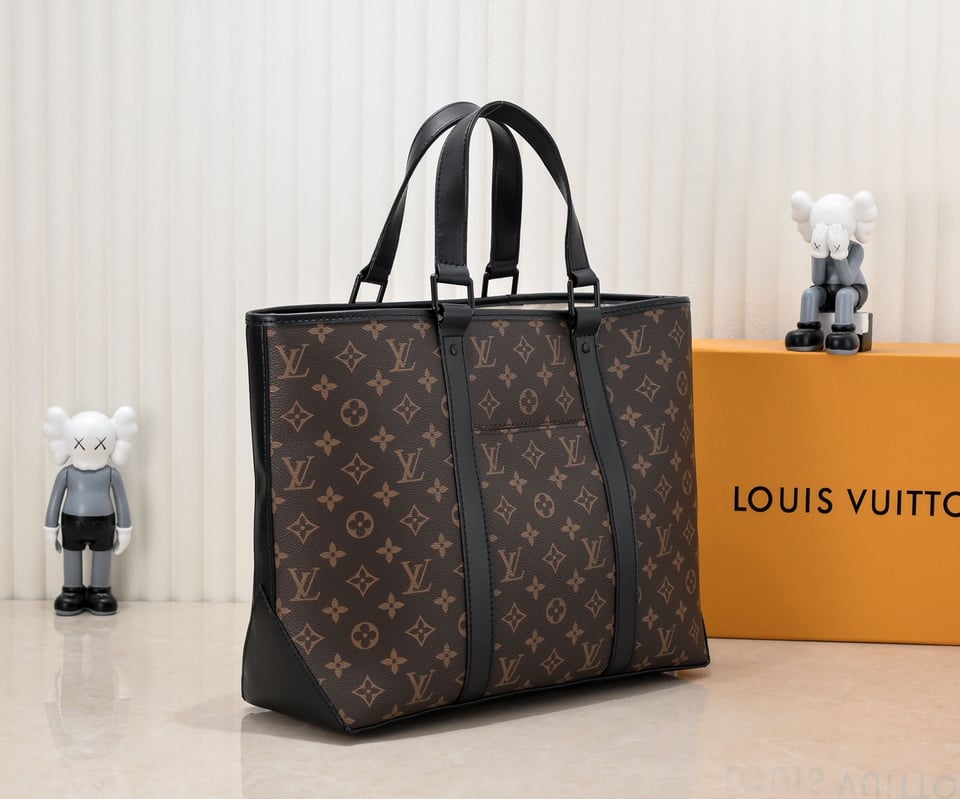 Louis Vuitton Week-End Tote view 7