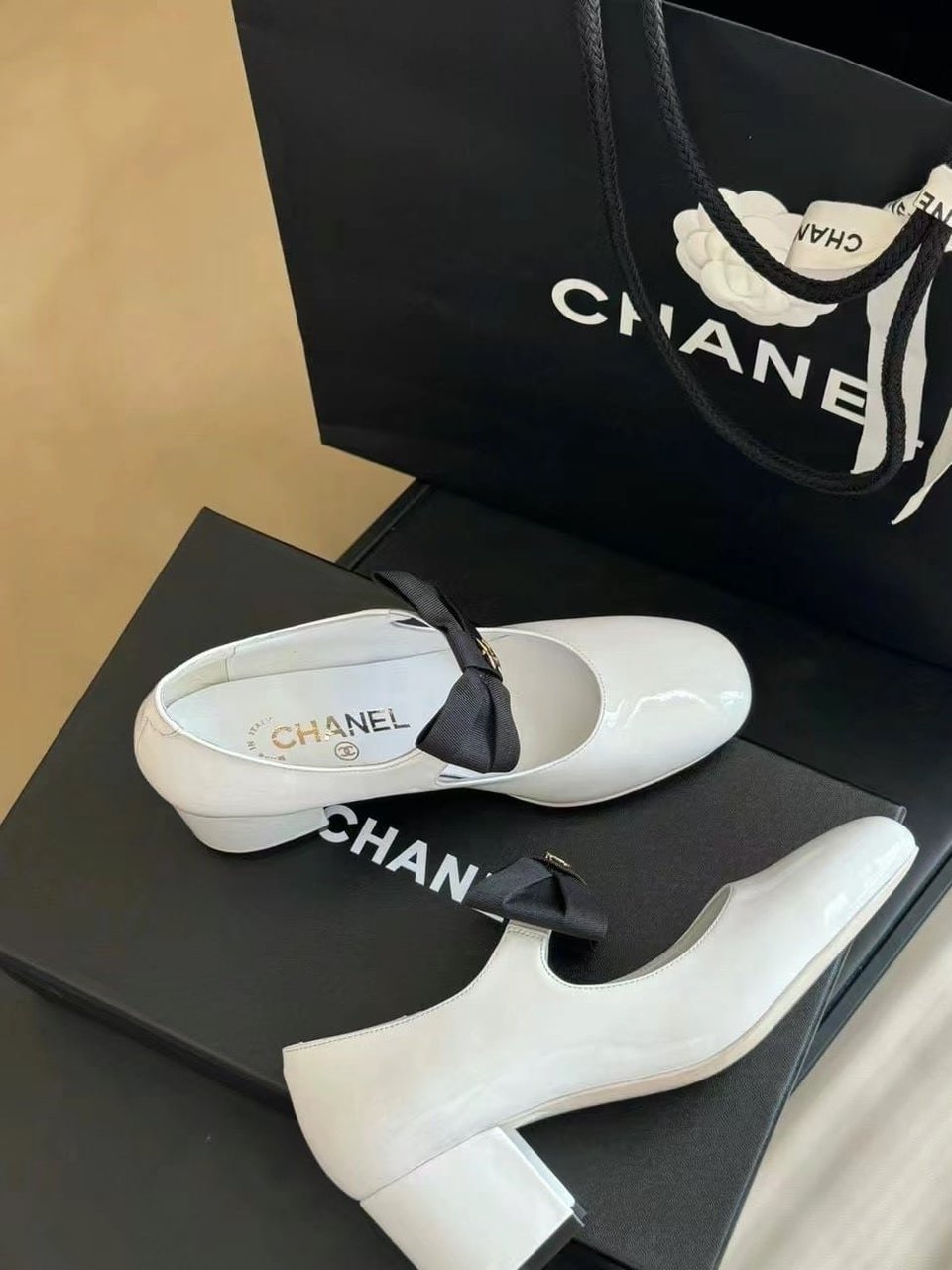Chanel Mary Janes White And Black G45356 B15113 Nt688 view 7