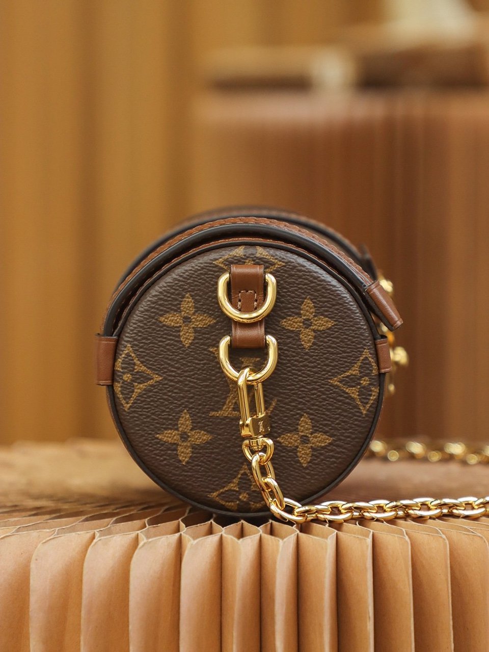 Louis Vuitton Papillon Trunk Monogram M57835 view 14