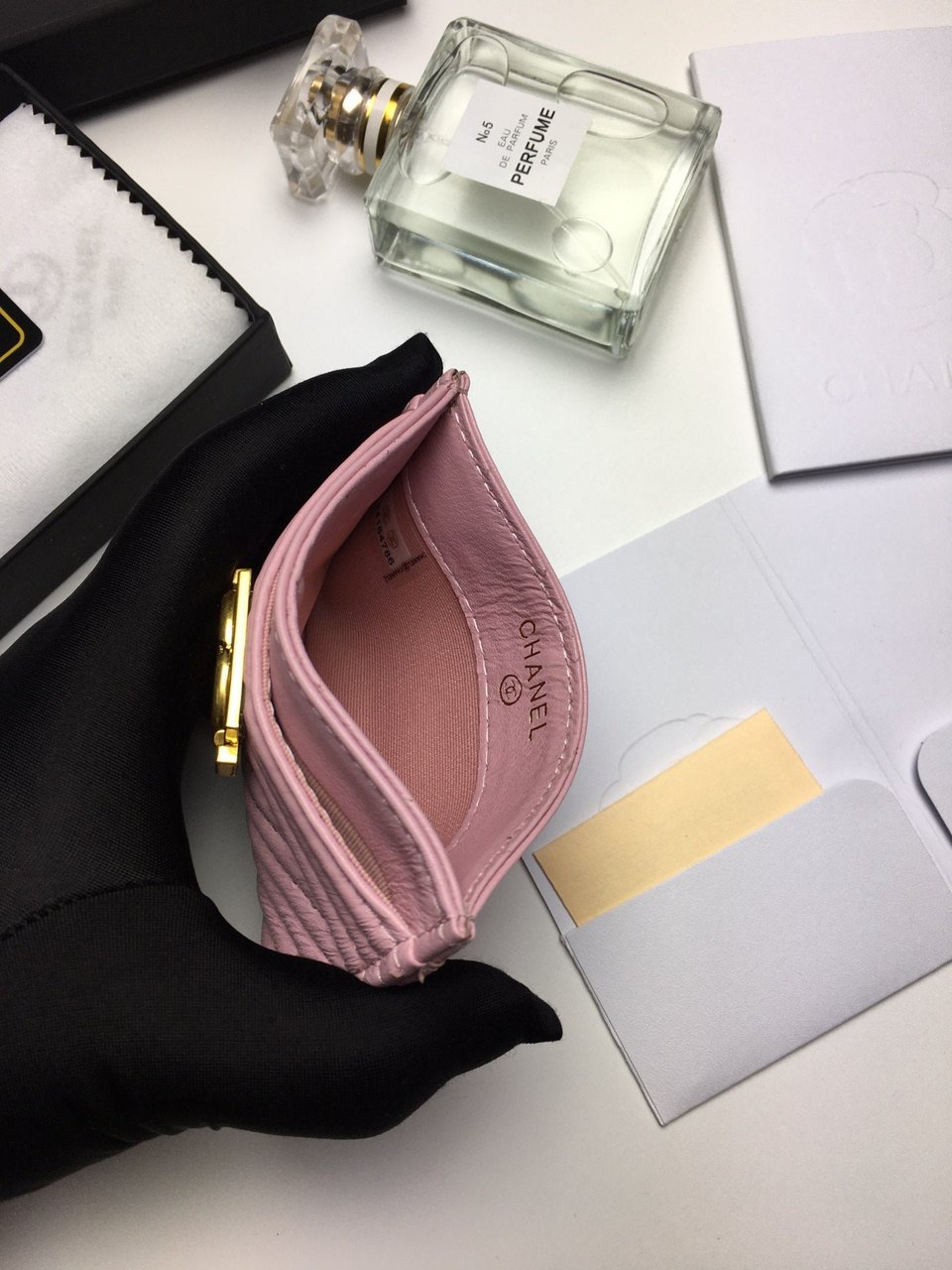 Chanel Line Card Holder 11.2 Baby Pink Calfskin Gold Icon view 6