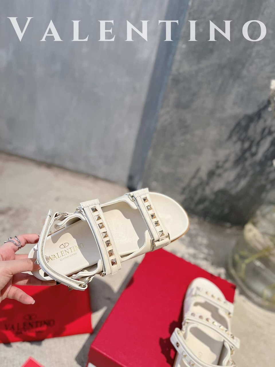 Valentino Garavani Rockstud Flat Sandal In Nappa Leather For Woman In White view 9