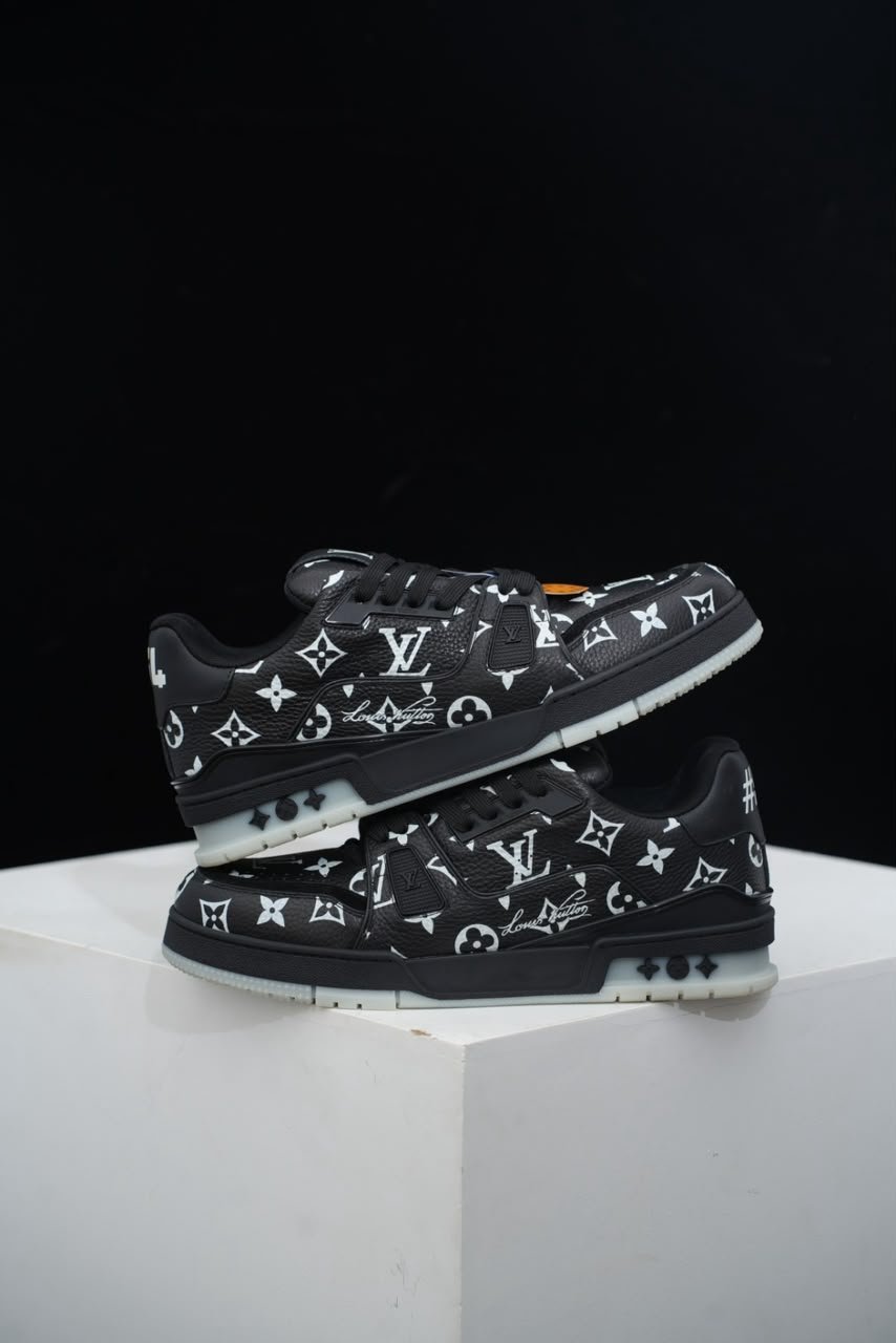 Louis Vuitton Trainer Sneakers Black Calfskin Leather With Monogram 1AKR9M view 4