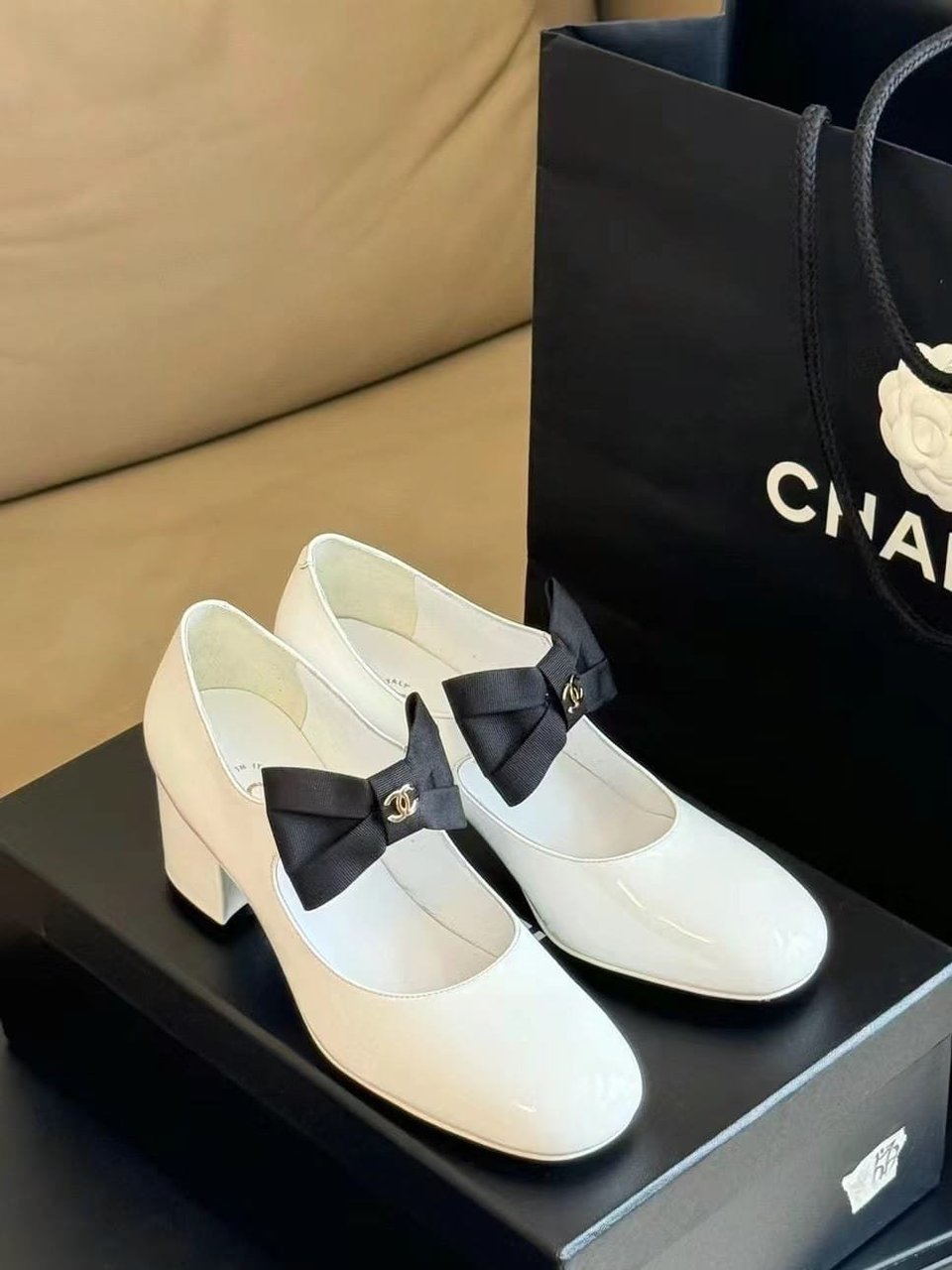 Chanel Mary Janes White And Black G45356 B15113 Nt688 view 3
