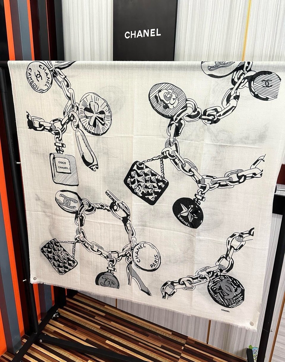 Chanel Silk Shawl Charm Chain Motif White For Women 200cm view 4
